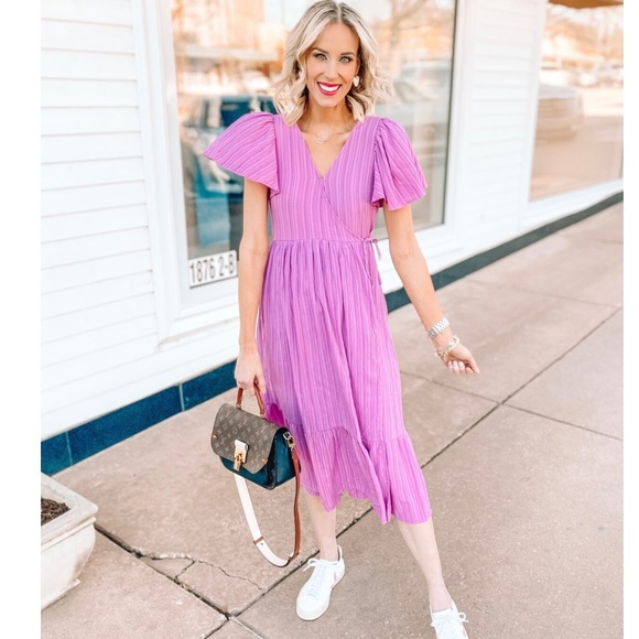 Bloggers favourite NWOT target flutter sleeve wrap dress XS - Picture 2 of 3